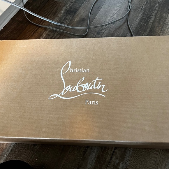 Suede Louboutin boots - Picture 1 of 3